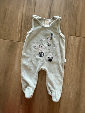 Baby Strampler grün Grösse 56