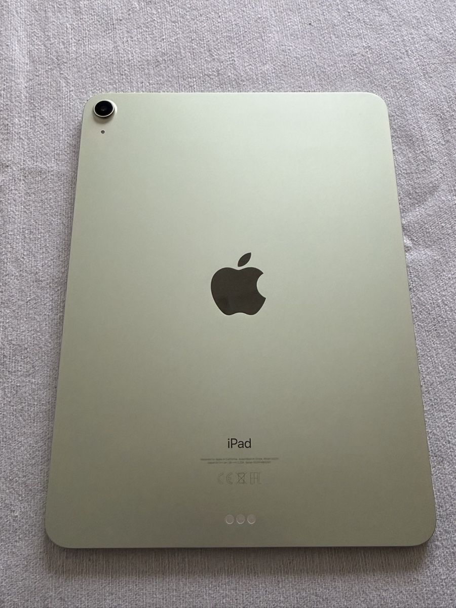 Apple Tablet PC: Ipad Air4 (2020) Display defekt – Difettoso da Schwerzenbach venduto da Amv_w2s