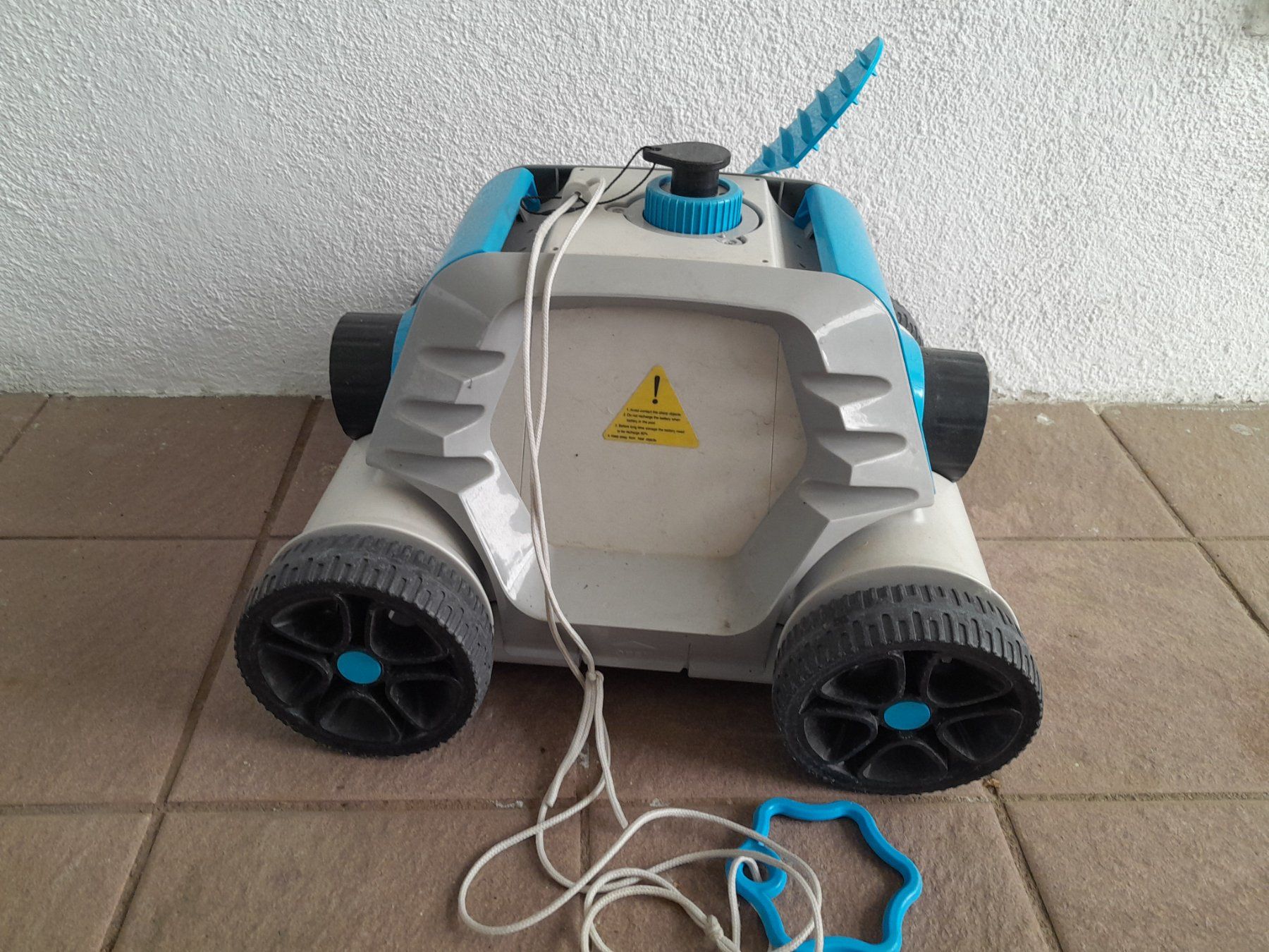 Schwimmbad-Zubehör: Poolroboter – Gebraucht aus Berg SG von vik_nfn8