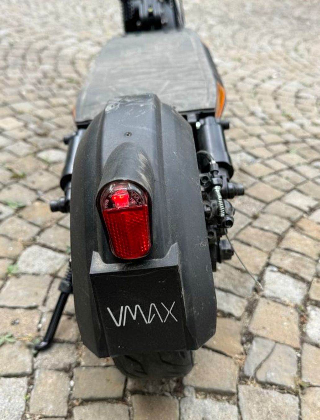 VMAX Kickboard: E-scooter VMax R25 Performance Motor 500W – Usato da Rothrist venduto da hel_yw96 1