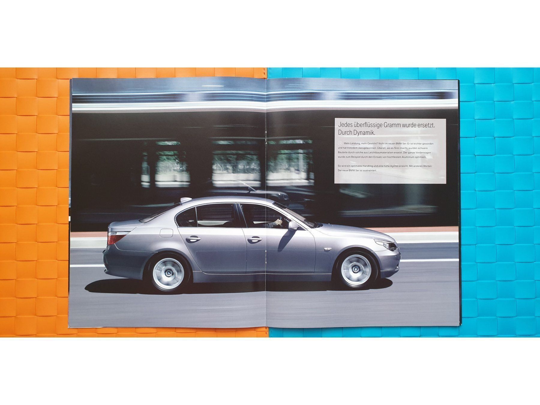 Riviste & Magazine: BMW 5er E60 - Pressemappe / Press-Kit / Prospekt / Konvolut – Usato da Viganello venduto da CARLiteratur 2