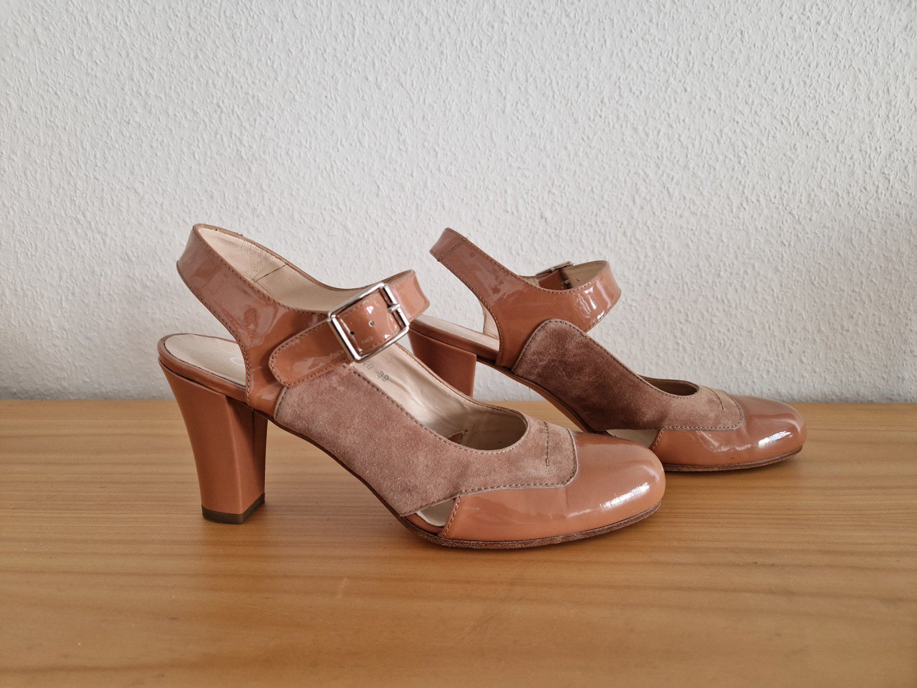 Scarpe da donna: Pumps – Usato da Luzern venduto da kzu_8qsg