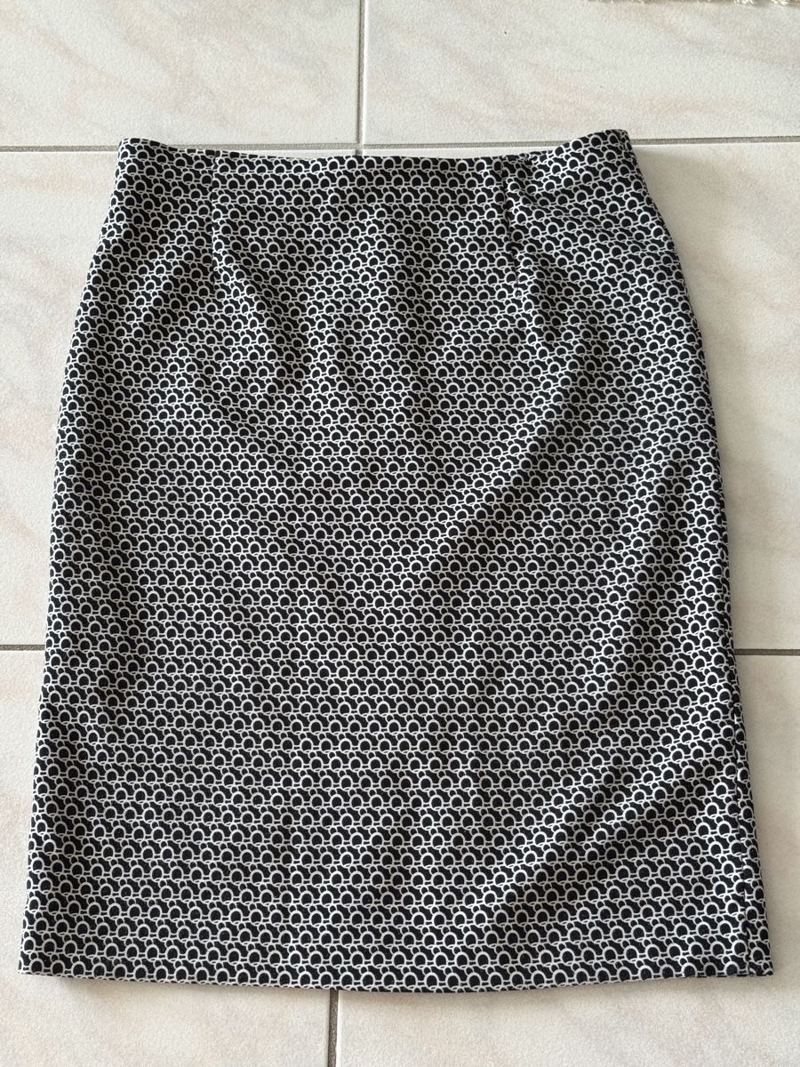 Röcke: Rock / schwarz-weiss Gr.42 / 44 – Gebraucht aus Morschach von jeanhenrifabre 1