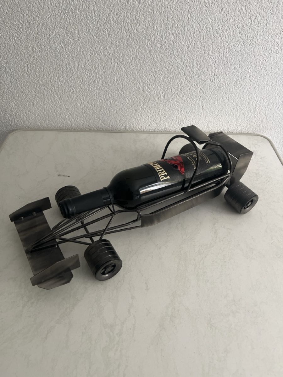 Tutte le decorazioni: Formel 1 Design Weinflaschenhalter inkl.Primitivo – Nuovo (secondo la descrizione) da Wangen b. Olten venduto da break72 1