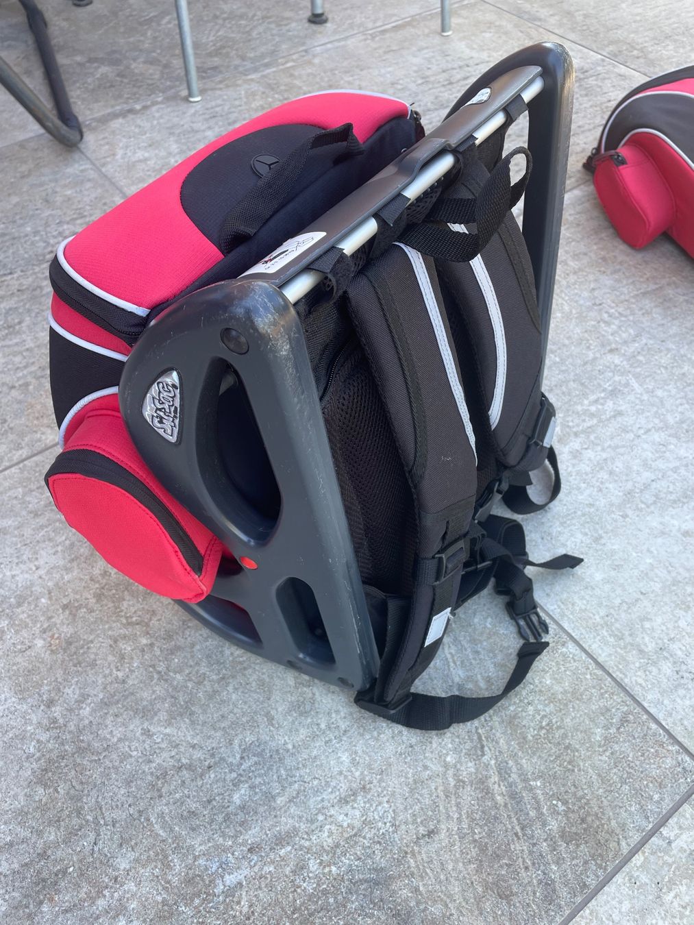 Sièges auto: Kindersitzunterlage Auto (2 Stück) – D'occasion à Dornach par JonasGloor 6