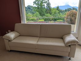 Hochwertiges Sofa aus extra-dicken Vollleder