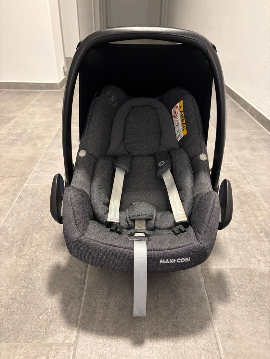Maxi-Cosi Auto-Kindersitze: Maxi-Cosi Babyschale mit Isofix Basisstation – Gebraucht aus Frauenfeld von MiggiO 2