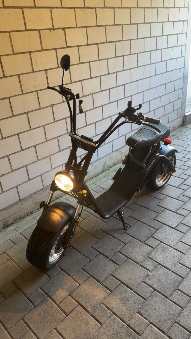 Elektromobile: E-Chopper Elektro Roller Spyder Wheelz Schwarz NEU – Neu (gemäss Beschreibung) aus Untervaz von vanowill 7