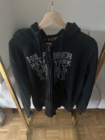 Tommy Hilfiger sweatshirt