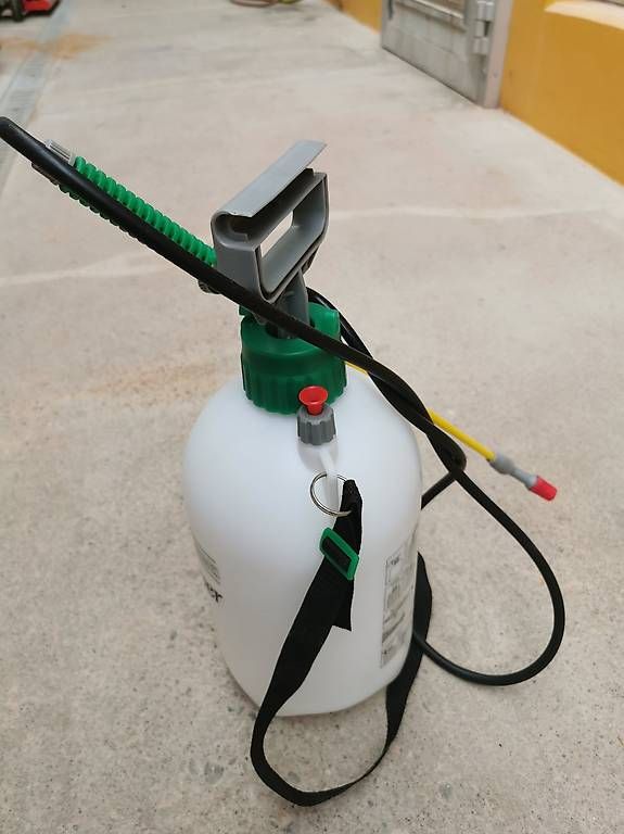 Tutti gli attrezzi: Pulvérisateur 5L – Usato da St-Aubin FR venduto da sme_nw6w 2
