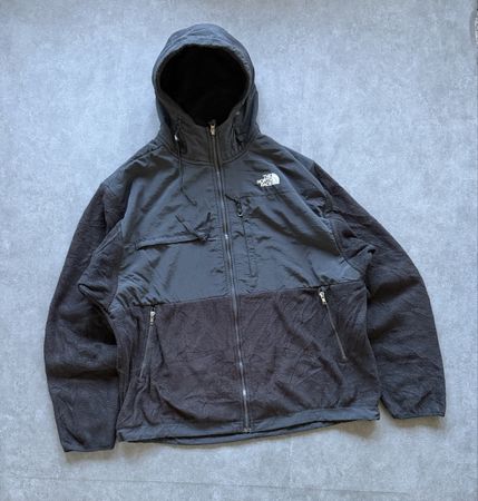 35. Veste The North Face polaire à capuche noire, taille XL