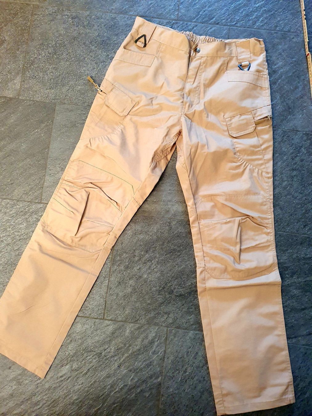 Hosen: Cargohose Grösse Medium Neuware,  Outdoor,  Survival Bushcr – Neu und originalverpackt aus Oberglatt ZH von watchkurt