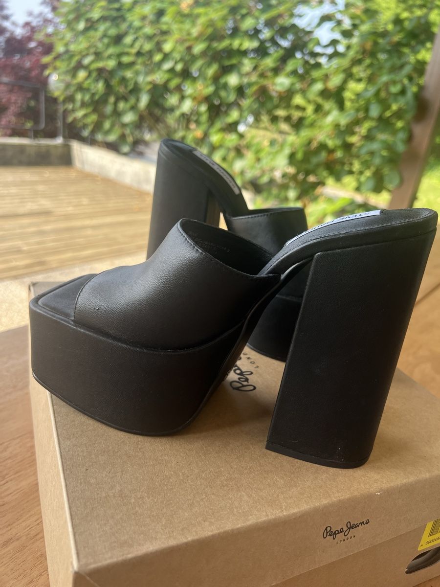 Steve Madden Damenschuhe: Mules compensés neuves taille 37 Steve Madden – Neu (gemäss Beschreibung) aus Lugnorre von cla_j6bq 1