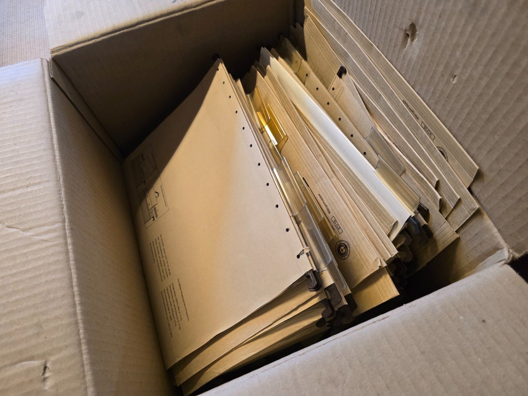 Raccoglitori: Posten gebrauchte Hängeregistermappen ab 1.- – Usato da KRINAU venduto da Mio_Liqstyle 4