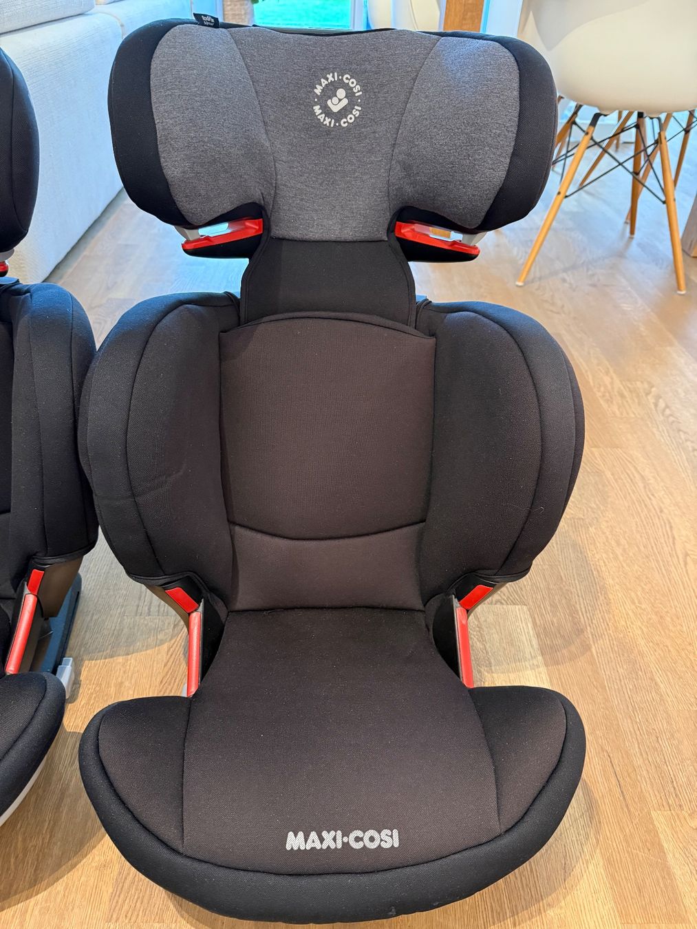 Maxi-Cosi Seggiolini per auto: 3x Maxi-Cosi RodiFix AirProtect mit ISOFIX – Usato da Zürich venduto da Happy14 1