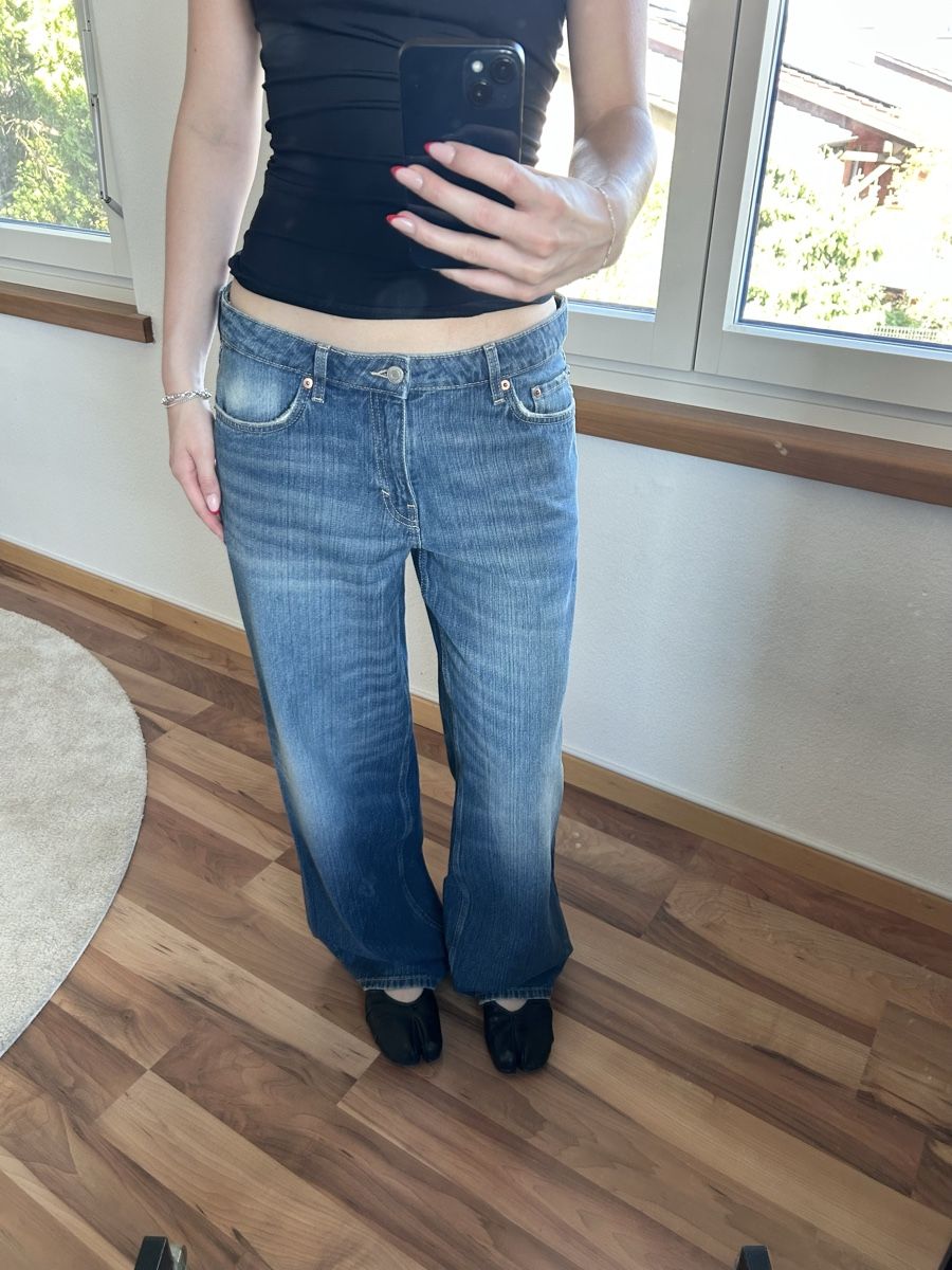Weekday Jeans: super cute weekday jeans blue  – Usato da Dietlikon venduto da leaaasells
