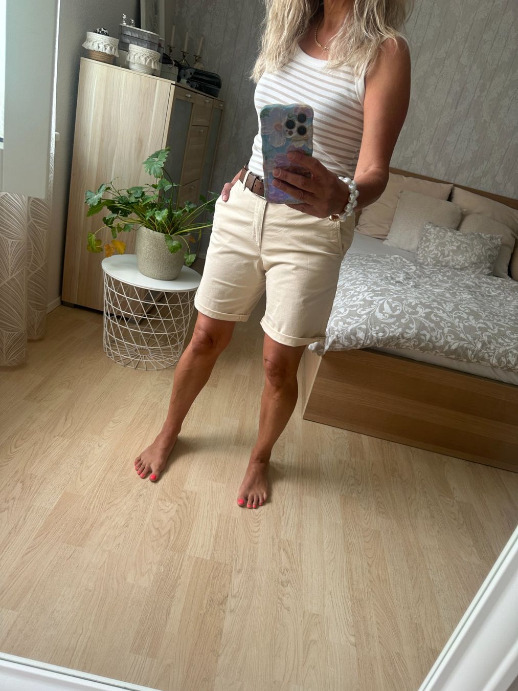 Esprit Pantaloni: Tolle Schorts von ESPRIT Gr.38 – Usato da Oberwil-Lieli venduto da Svetlana28 2