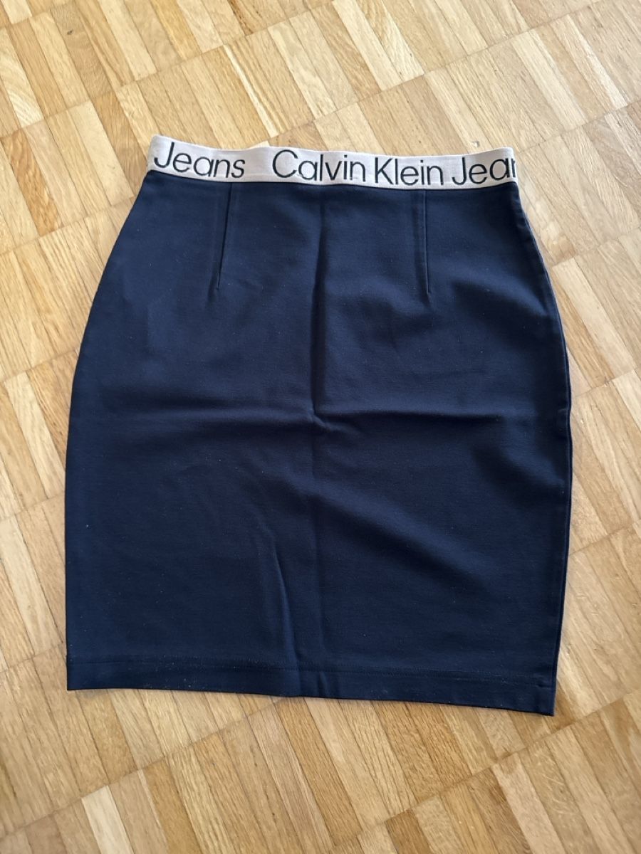 Calvin Klein Gonne: Calvin Klein Bleistiftrock neu  – Nuovo e nell'imballaggio originale da Sisseln AG venduto da Gommibaerli87 1
