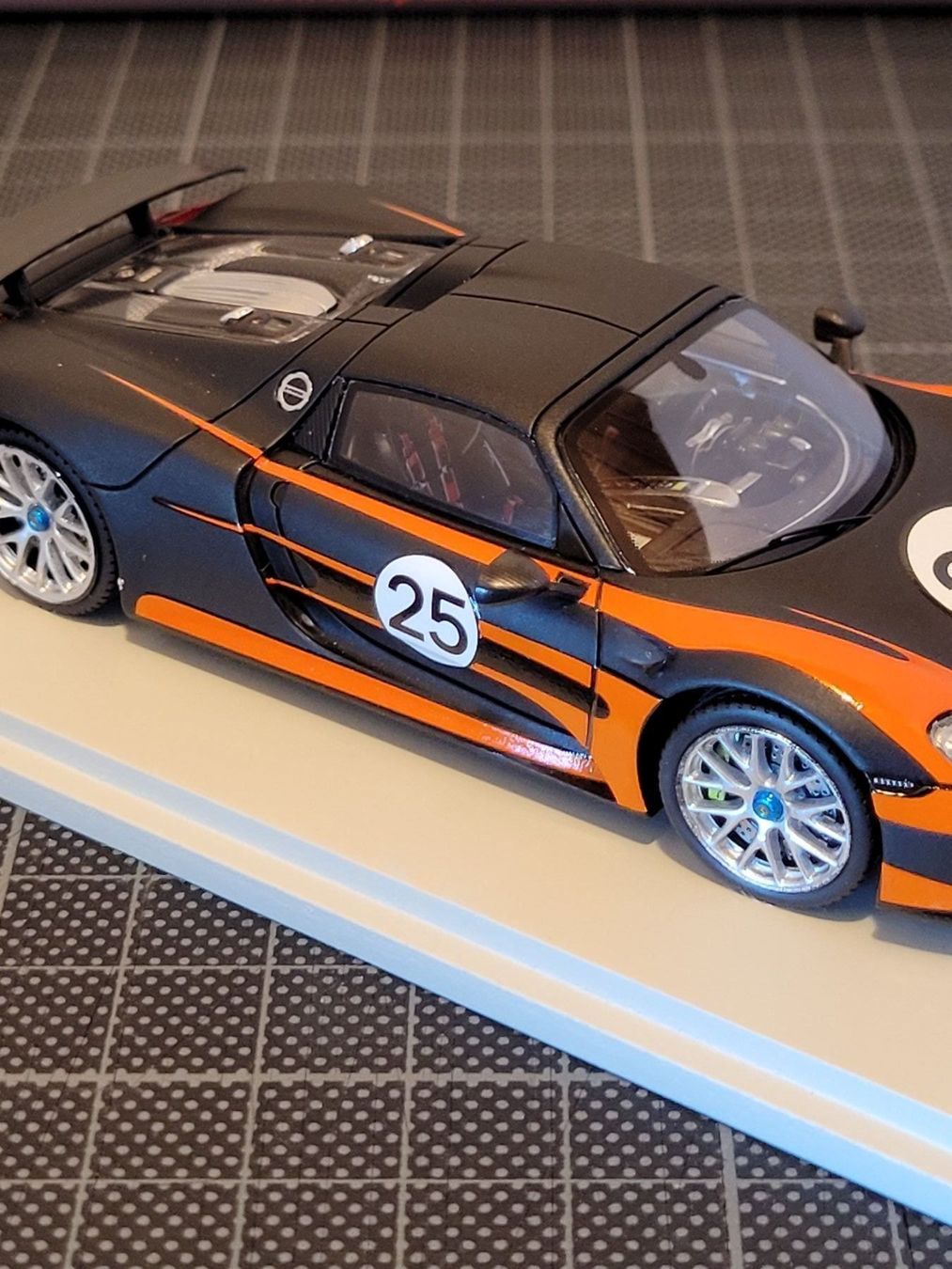 Porsche Voitures modèles: Porsche 918 Spyder – Neuf avec emballage d'origine à Chézard-St-Martin par AlPat-Collections 4