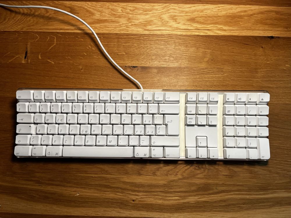 Clavier Apple filaire incision câble (Gebraucht) in Lausanne für CHF 1 ...