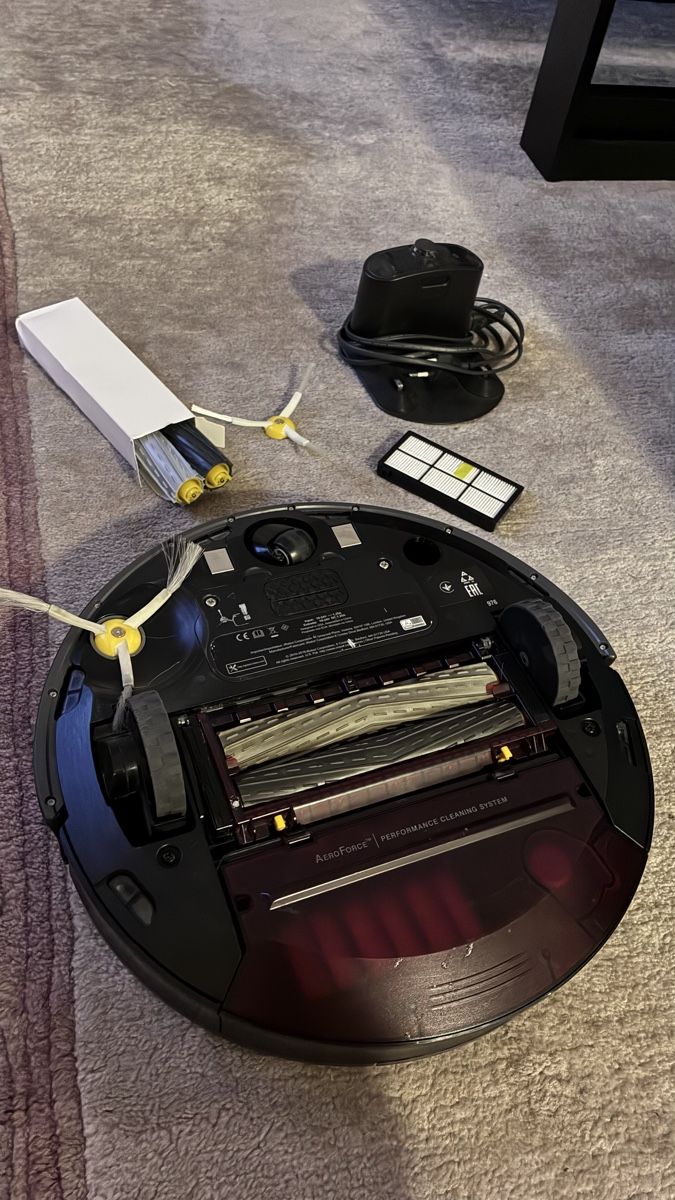 Irobot Staubsauger & Zubehör: iRobot Saugroboter einwandfrei mit App – Gebraucht aus Chur von hue_g2qg 2