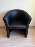 Schwarzer Clubsessel / Kunstleder-Sessel / Loungesessel