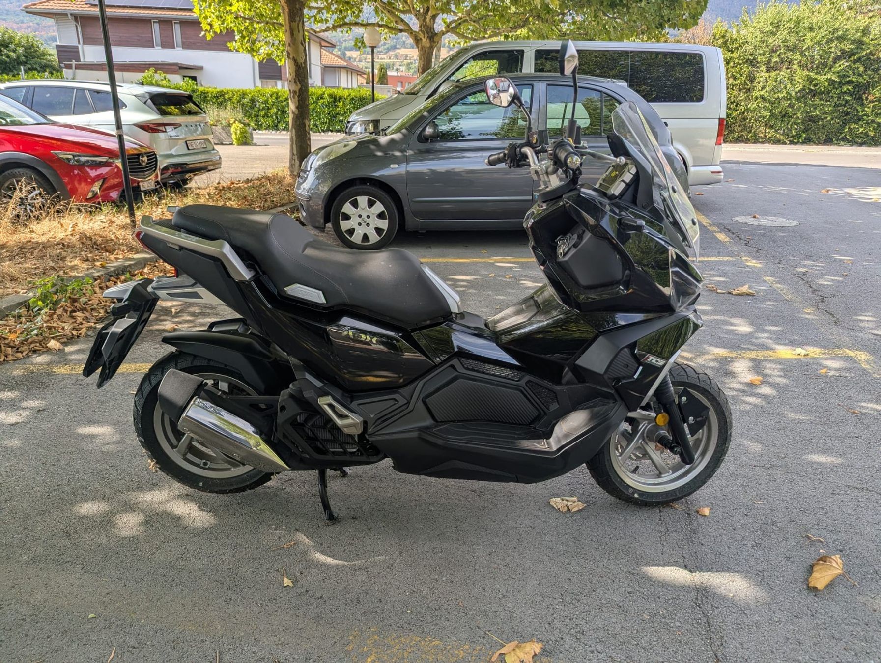Sym Scooters: Scooter Sym ADX 125 – Gebraucht aus Marin-Epagnier von gir_b58r