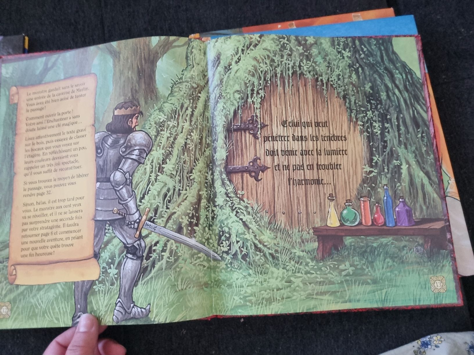 Libri: Livre-jeu Les 100 Chevaliers d'Arthur  – Usato da Fribourg venduto da sal_5ln6 7