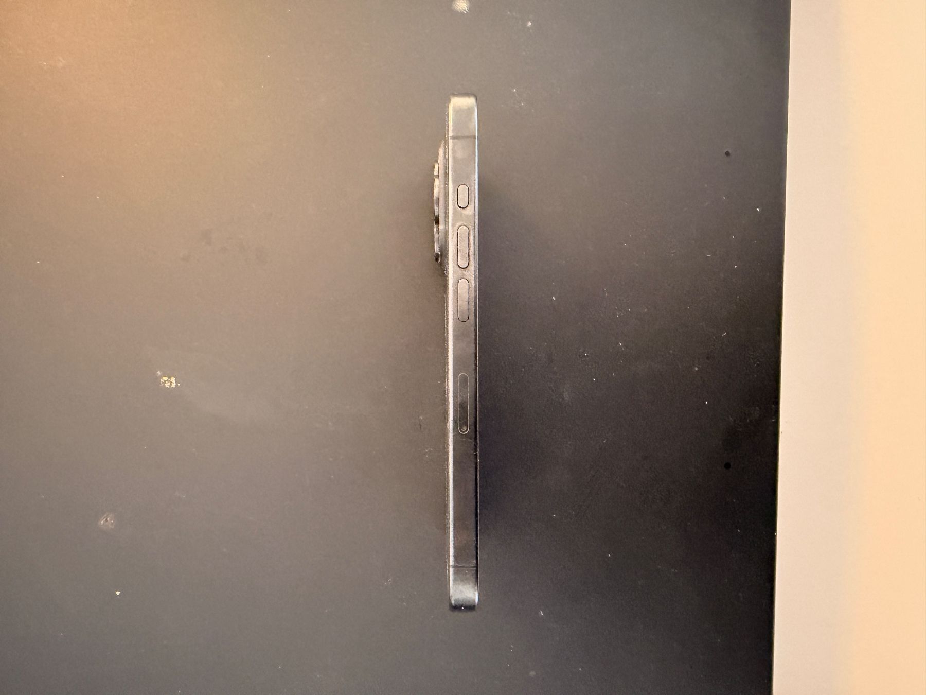 Apple Telefoni cellulari / Smartphones: iPhone 15 Pro 256GB – Usato da Kilchberg ZH venduto da app_tpd8 3