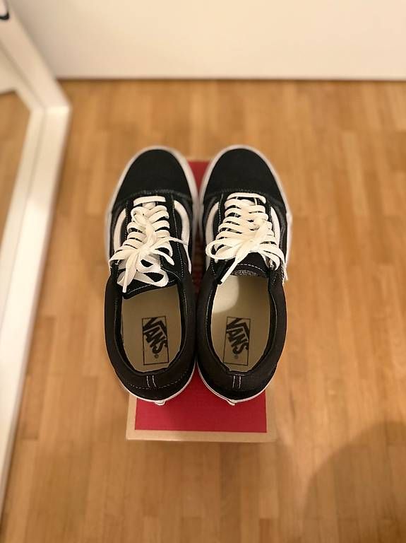 Vans Scarpe da uomo: Vans Old Skool Black & White – Usato da Bussigny venduto da jam_kd2f 2