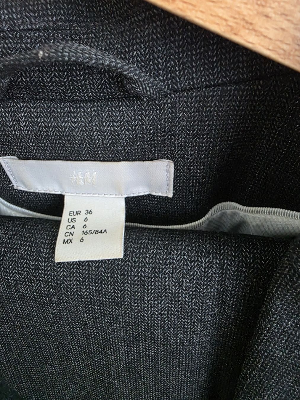 H&M Anzüge & Kostüme: ensemble 2 pièces H&M – Gebraucht aus Crissier von han_qn9v 2