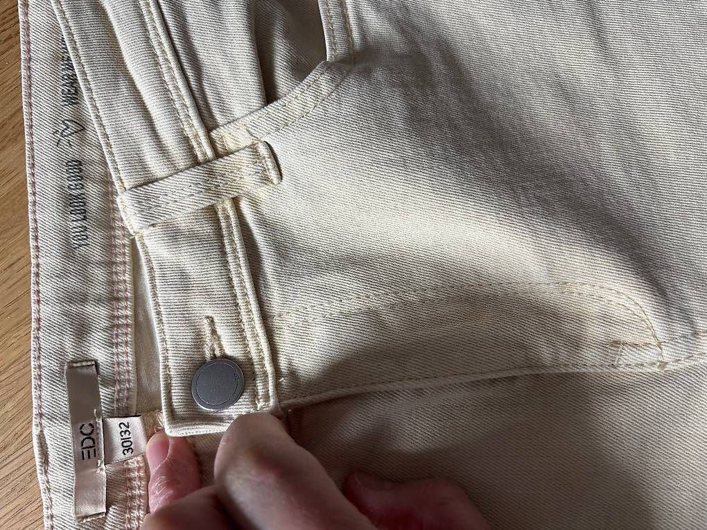 Lotti di vestiti: Bluse und Jeans Set 38 – Usato da Pfäffikon ZH venduto da skom666 3
