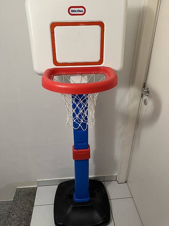 Canestri da basket: Little Tikes Basketballkorb – Usato da Ascona venduto da chr_9r5g