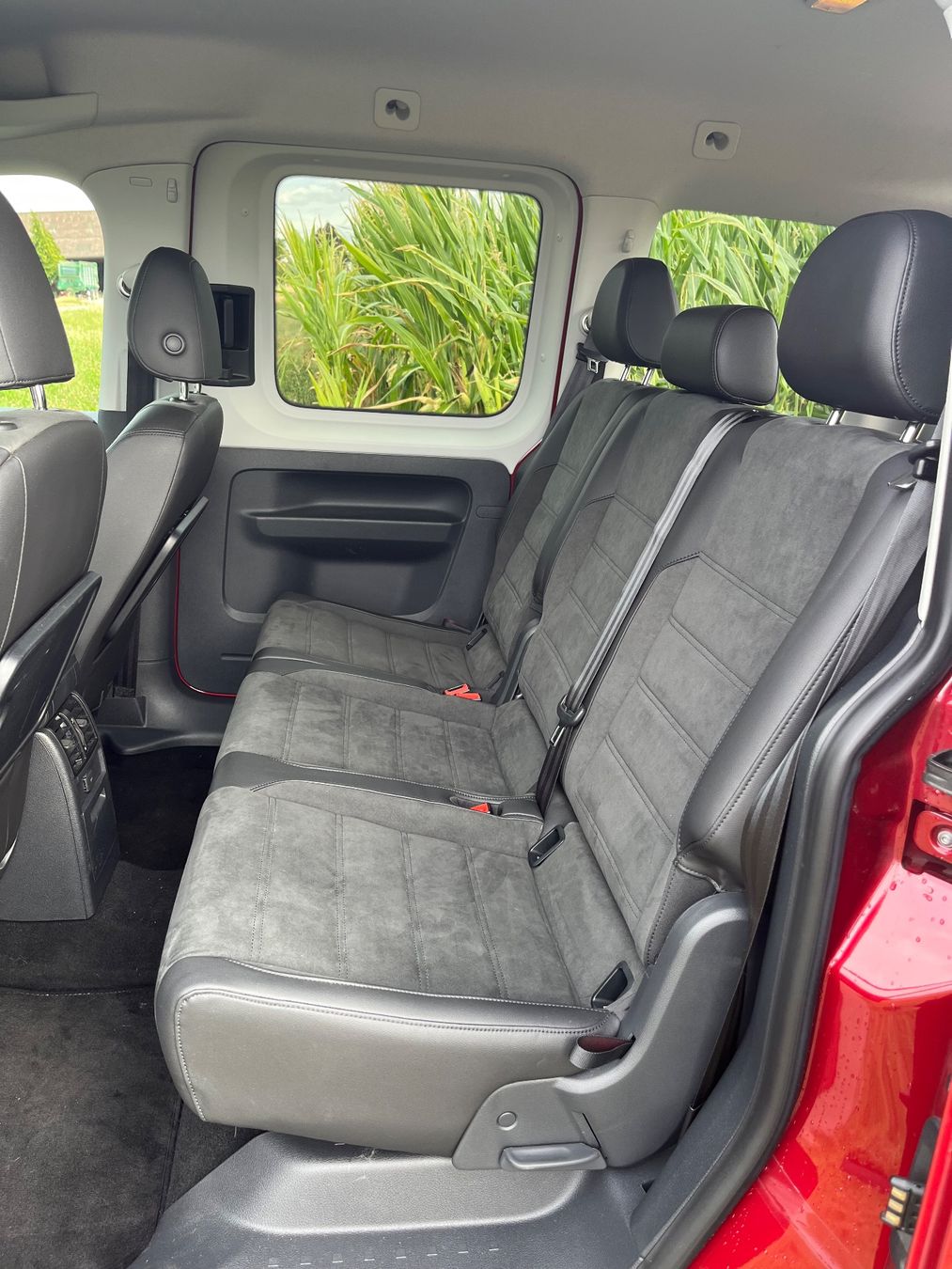 VW Autos: VW Caddy Highline 1.4 TSI – D'occasion à Nänikon par Delonghi 7