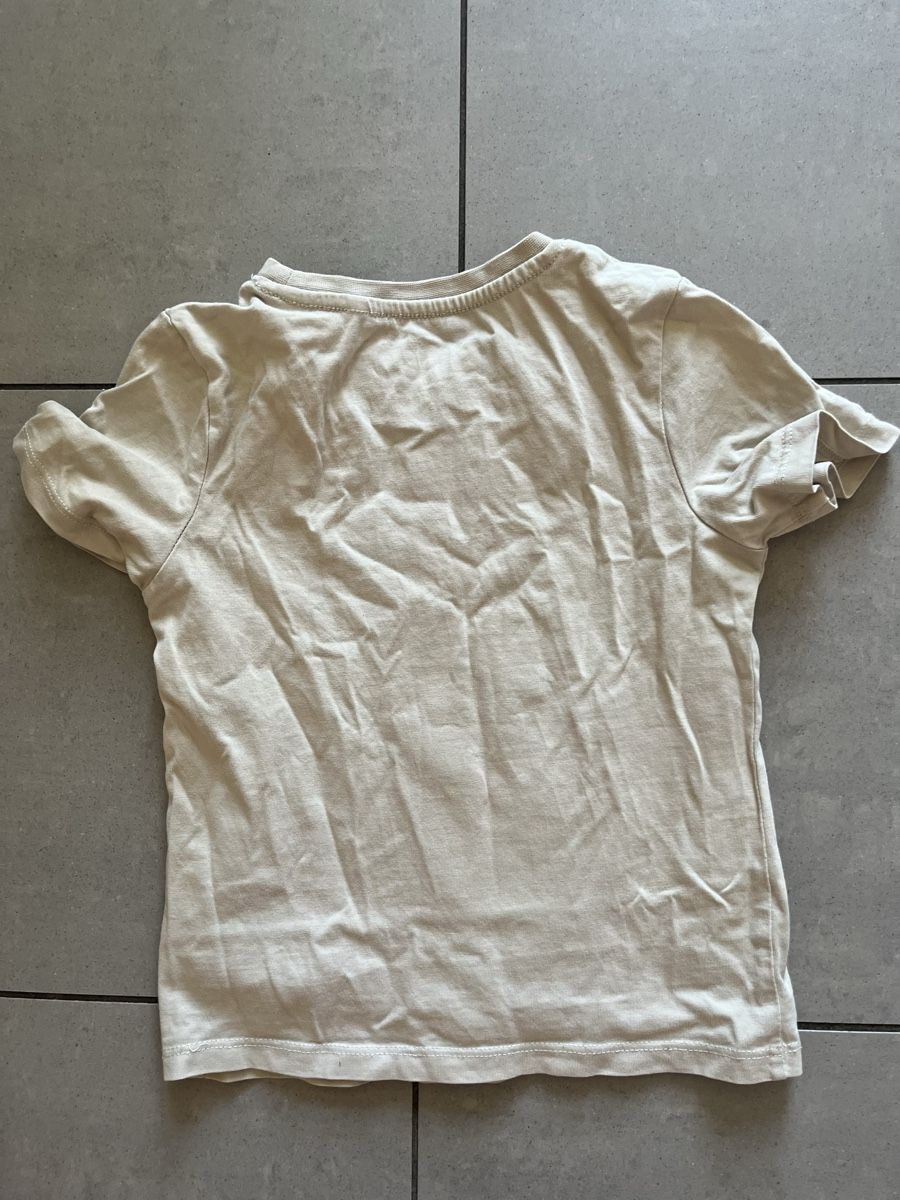 Chemises, T-shirts & Polos: Beiges Tshirt Bluey, Gr.92/98 – D'occasion à Zürich par jmg_8005 1