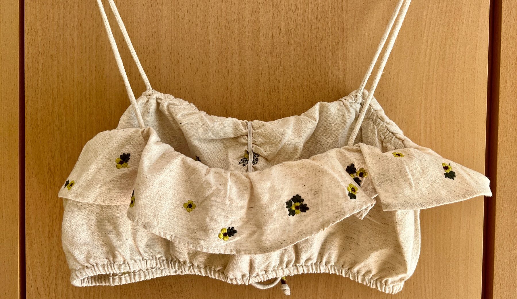 Zara Top: Leinen Bralette mit Rüschen 🌻 – Usato da Therwil venduto da blubblubblubb 1