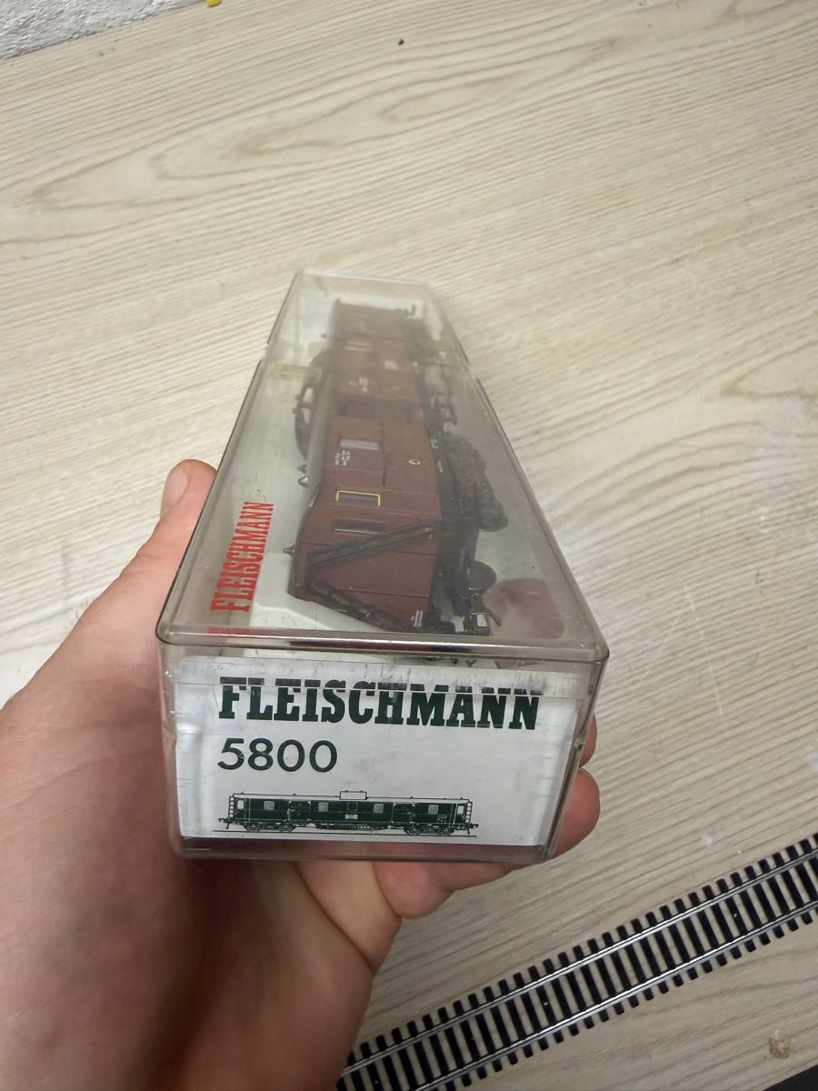 Fleischmann Modellini di ferrovie: Fleischmann HO Gepäckwagen  – Nuovo (secondo la descrizione) da Herzogenbuchsee venduto da ioa_zcm6 9