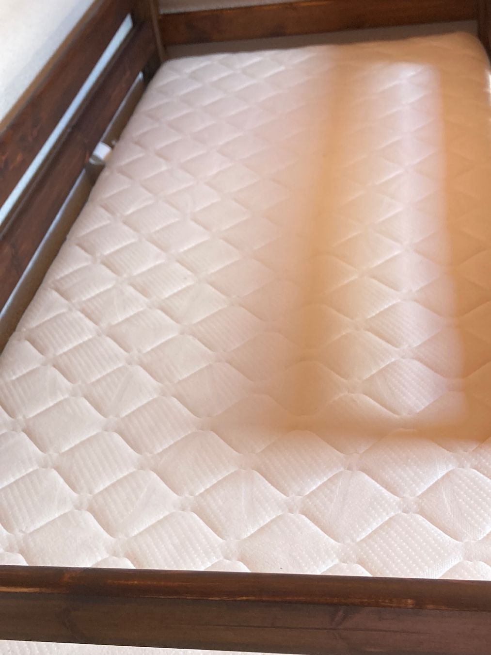 Ikea Letti: IKEA Kinderbett mit Seitenschutz und Matratze Micasa 90x200 – Usato da Benglen venduto da fla_5n7c 7