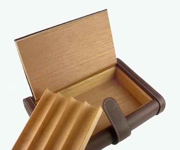 Humidore: Reisehumidor 4 / Etui Lederbezug, genäht – Neu (gemäss Beschreibung) aus Schmerikon von Fuse4 2