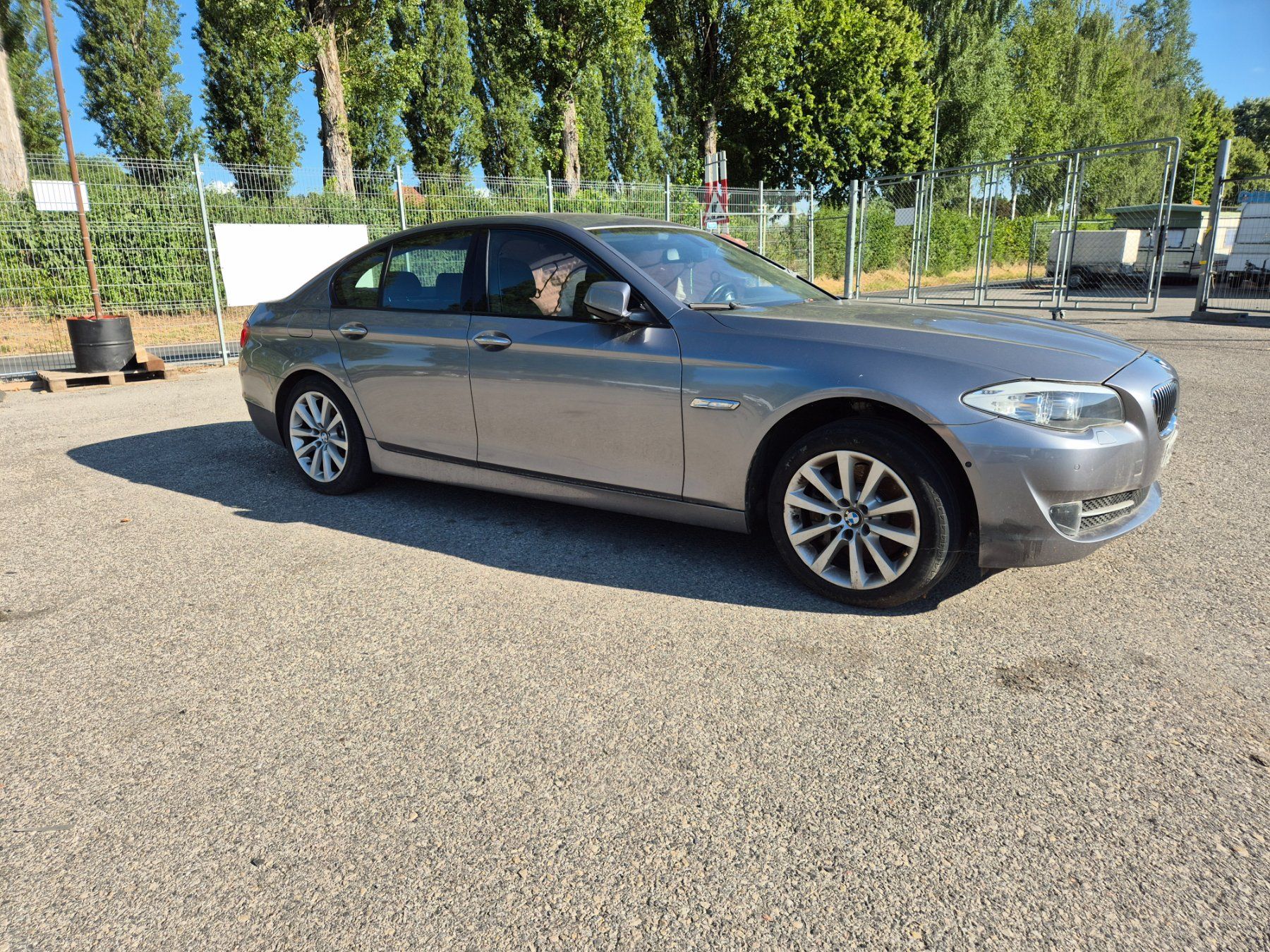 BMW Autos: BMW 530d – D'occasion à Yverdon-les-Bains par MotoMark 3