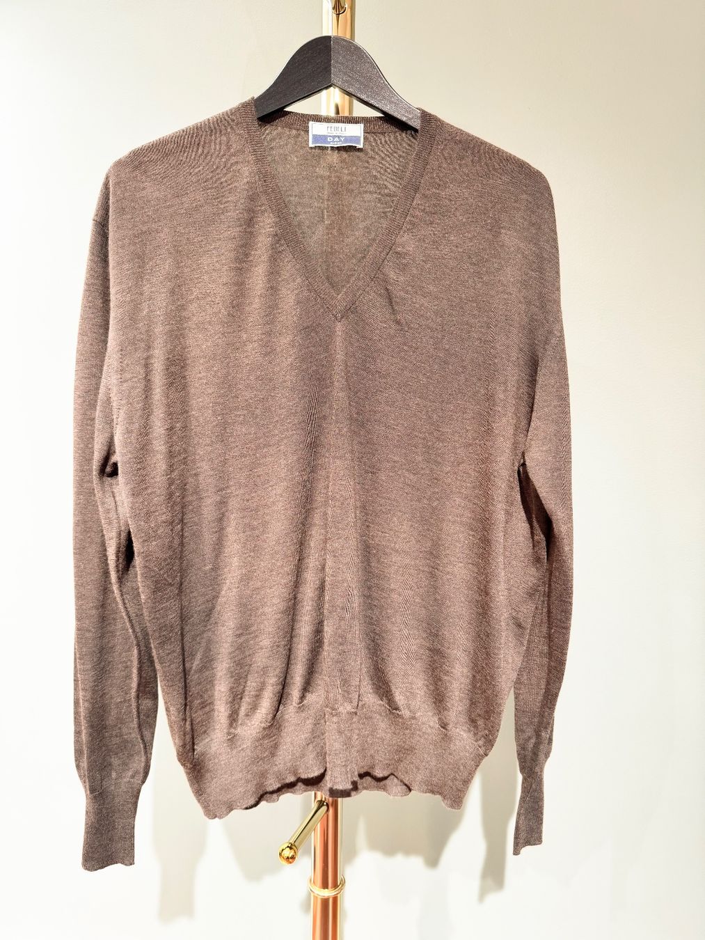 Maglioni & Felpe: Luxuriöser Kaschmirpullover von FIDELI – Usato da Zürich venduto da gregart
