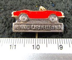 RENAULT CARAVELLE 1100 CABRIO ABZEICHEN ANSTECKNADEL OLDTIME