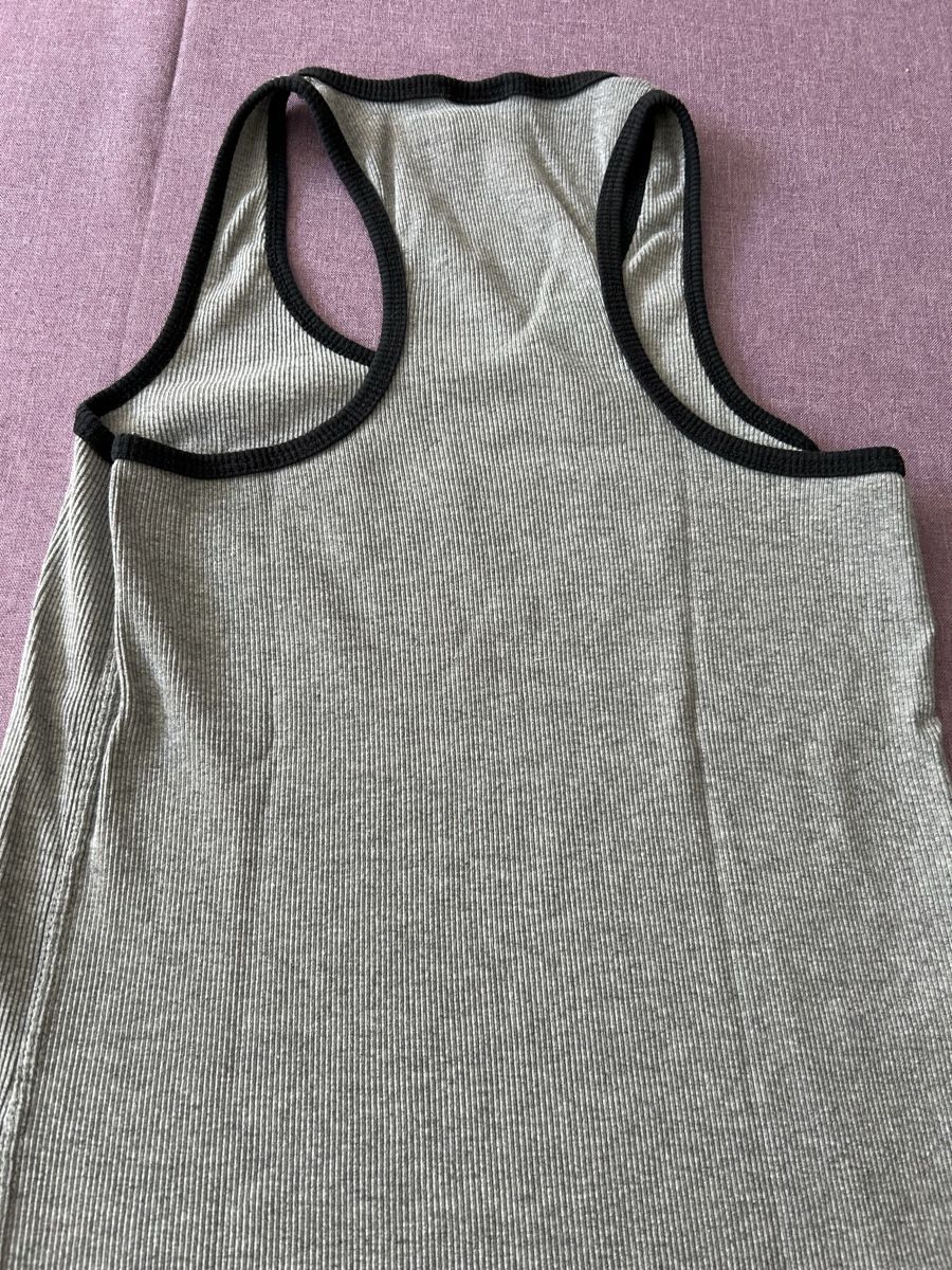 Tops: Tank top shirt – D'occasion à Heiligkreuz (Mels) par Oldtimerfan03 1
