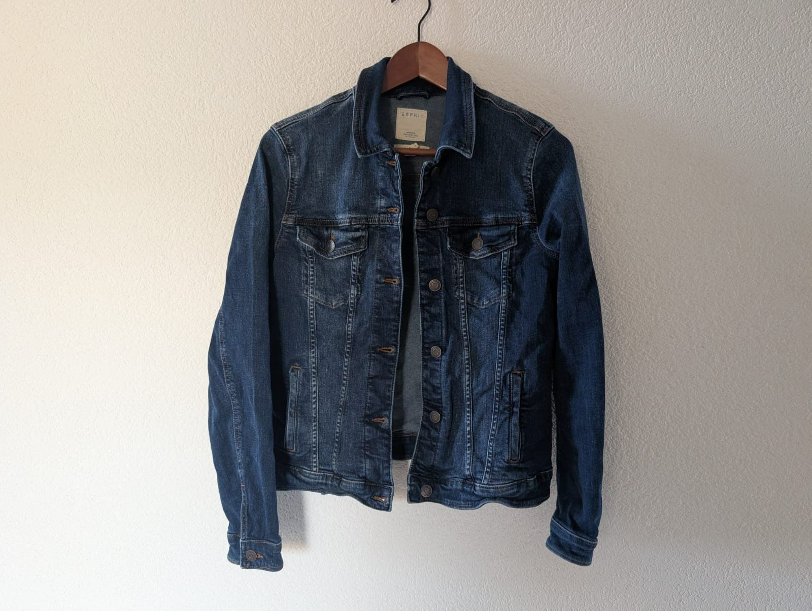 Jacken: Esprit Jeansjacke dunkelblau Gr. XS-S – Gebraucht aus Glattbrugg von Rose198