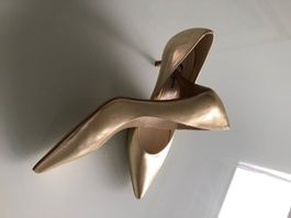 SCHUH Goldene Pumps