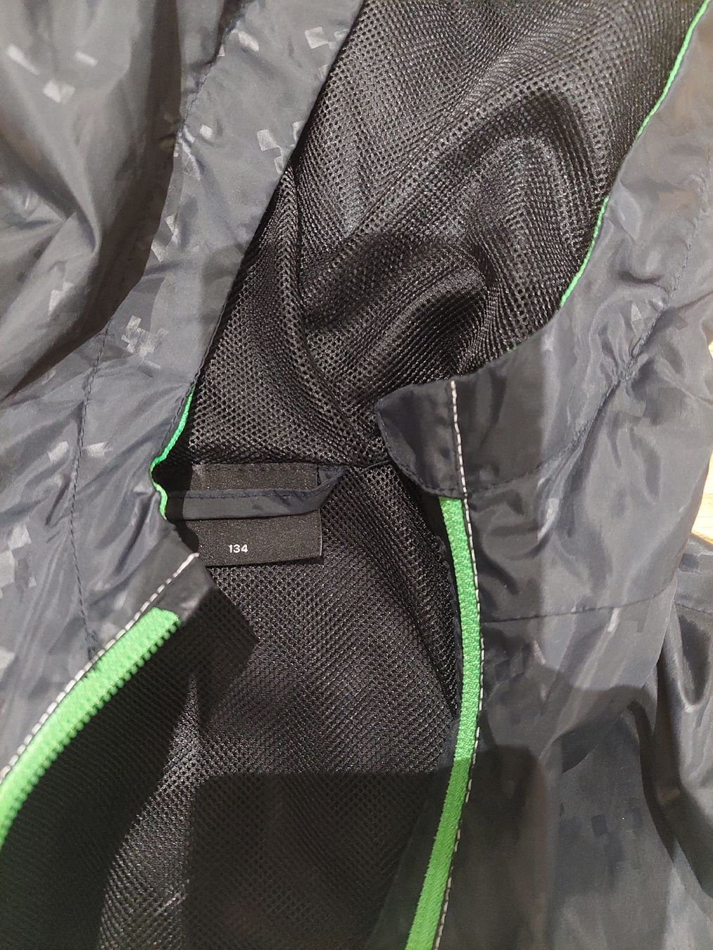 C&A Giacche & Cappotti: Veste Minecraft 134 pour garçon - comme neuve ! – Nuovo (secondo la descrizione) da Pully venduto da lse_6ybt 1