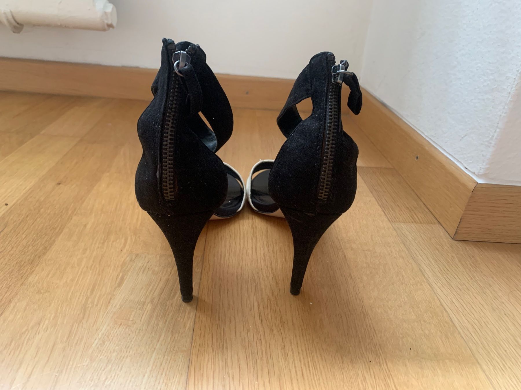 Zara Scarpe da donna: wunderschöne Sandaletten mit Absatz – Usato da Adliswil venduto da gai_yc9f 2