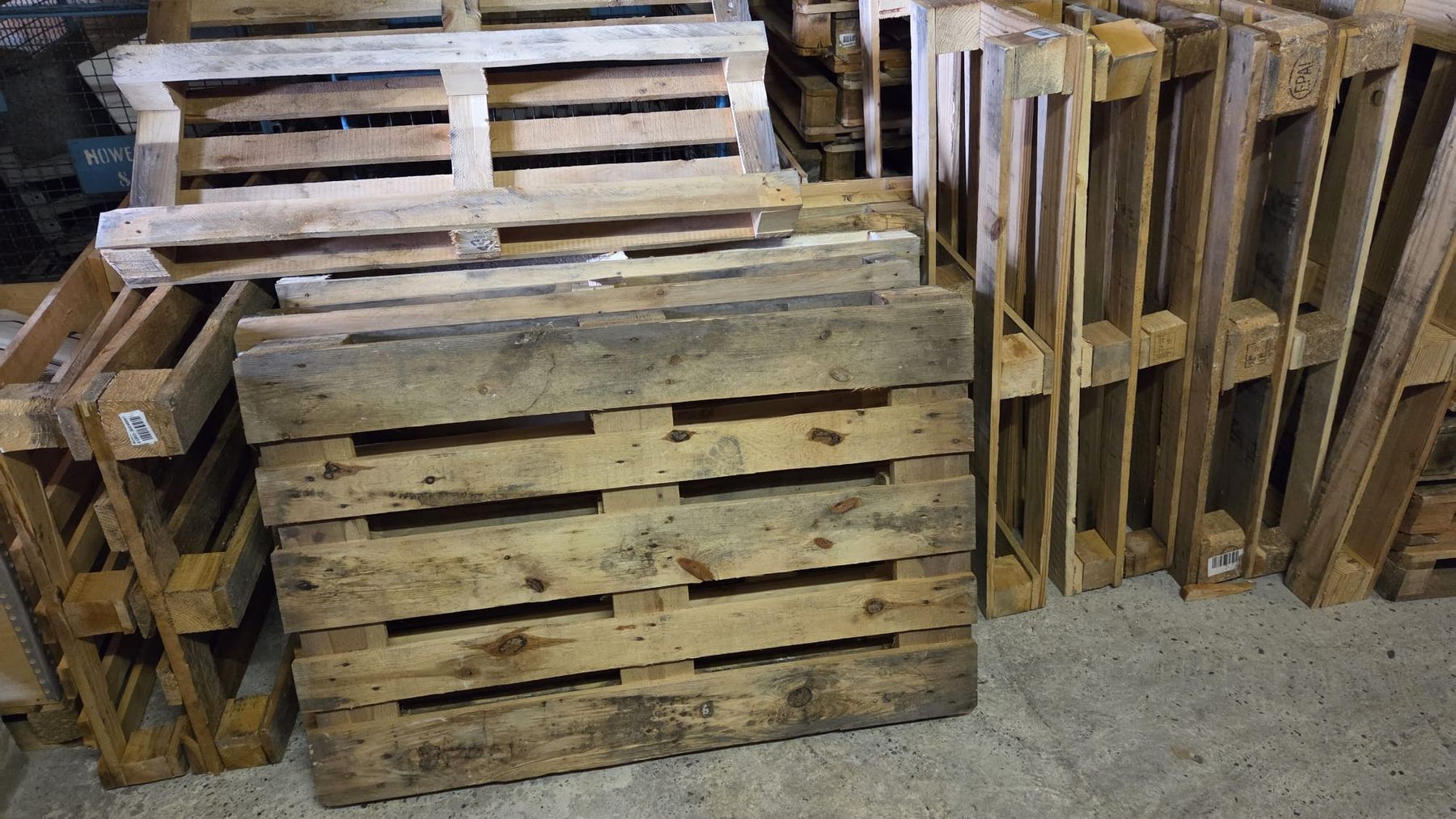 Paletten: Einwegpalette ca. 60 Stück – Gebraucht aus Bellach von mela_lela 1