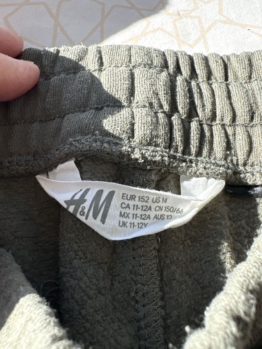 H&M Pantalons: Trainer Hose – D'occasion à Zürich par Moskitia 1