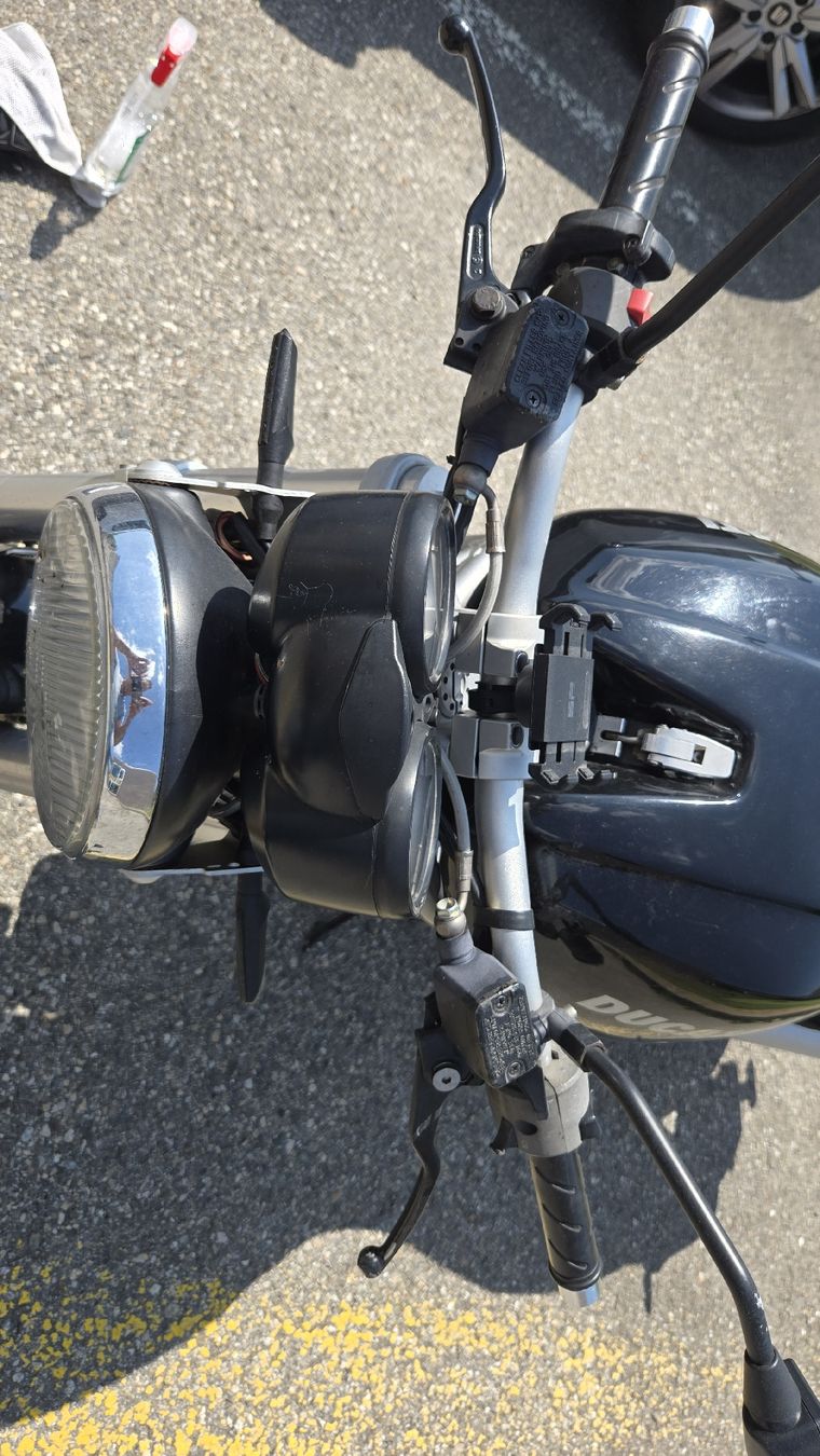 Ducati Strasse: ducati monster – Gebraucht aus Vilars NE von kie_t26p 4
